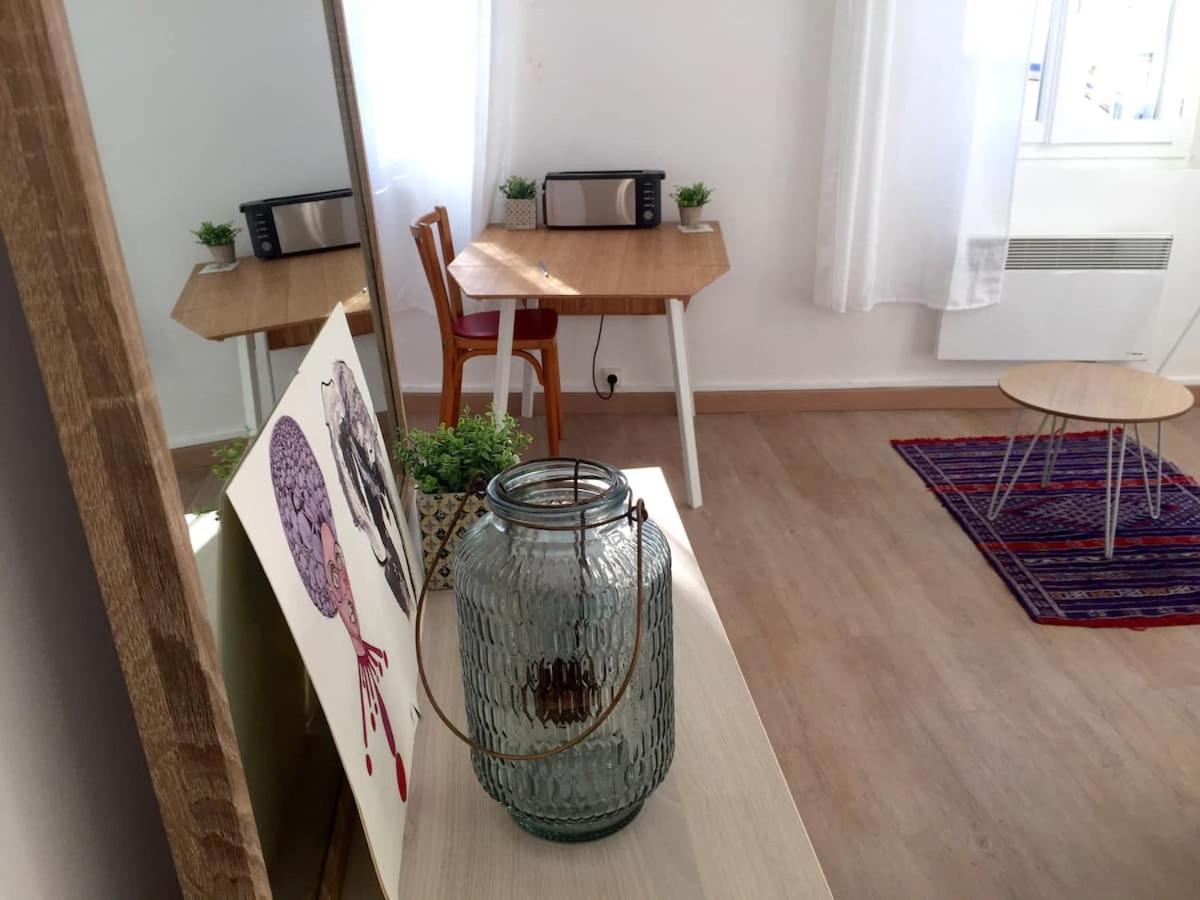 Beau Studio Au Coeur Du Panier Marseille Exteriör bild