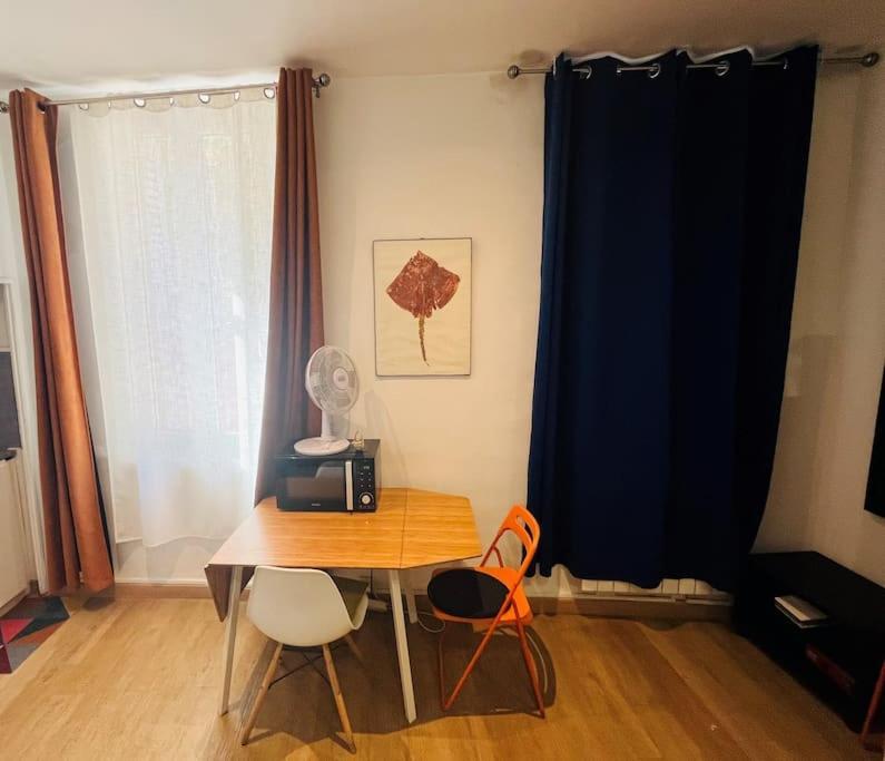 Beau Studio Au Coeur Du Panier Marseille Exteriör bild